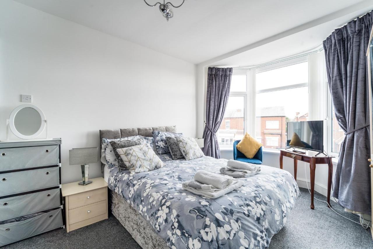 Birkdale Southport Boutique Apartment Sleeps 5 Exterior photo